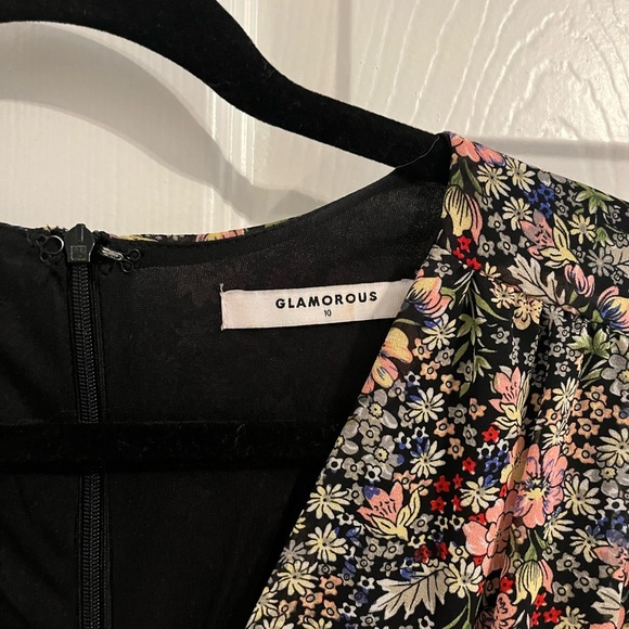 ASOS Glamorous Black Floral V Neck Long Sleeved Dress Size 6 Dark Whimsygoth - Picture 3 of 5